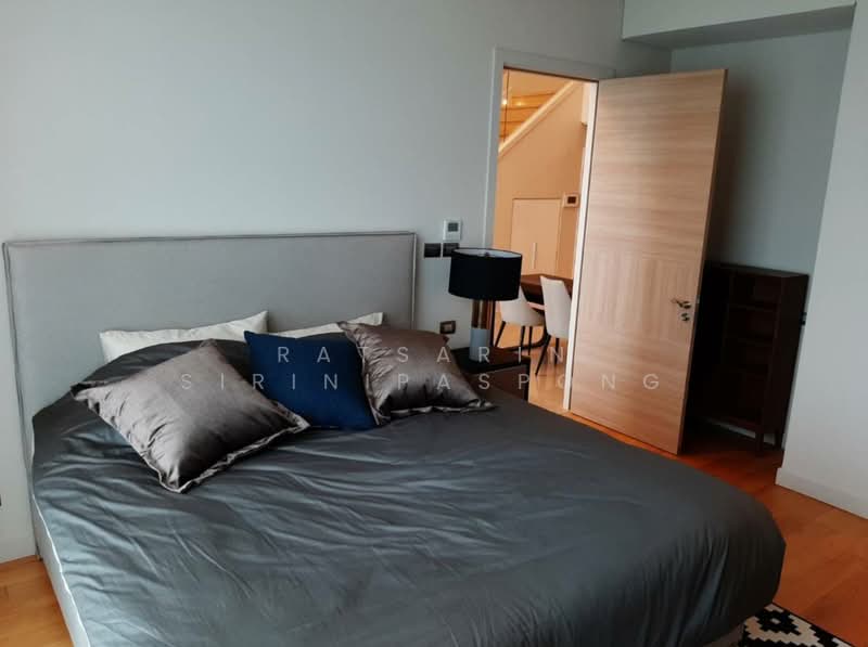 Sindhorn Residence, Bangkok, 54 Soi Ton Son, Lumphini, Pathum Wan, Bangkok, 2 Bedrooms, 99 sqm, Condo For Rent, by Ratsarin Sirinipaspong, 500320296 - DDproperty.com