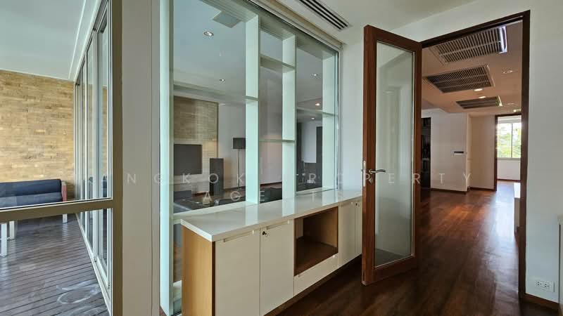 Ficus Lane, Bangkok, Soi Sukhumvit 44/1, Phra Kanong, Khlong Toei, Bangkok, 3 Bedrooms, 198 sqm, Condo For Rent, by BANGKOK PROPERTY AGENTS, 500320334 - DDproperty.com