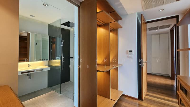 Ficus Lane, Bangkok, Soi Sukhumvit 44/1, Phra Kanong, Khlong Toei, Bangkok, 3 Bedrooms, 198 sqm, Condo For Rent, by BANGKOK PROPERTY AGENTS, 500320334 - DDproperty.com