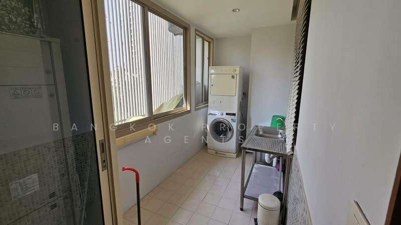 Ficus Lane, Bangkok, Soi Sukhumvit 44/1, Phra Kanong, Khlong Toei, Bangkok, 3 Bedrooms, 198 sqm, Condo For Rent, by BANGKOK PROPERTY AGENTS, 500320334 - DDproperty.com