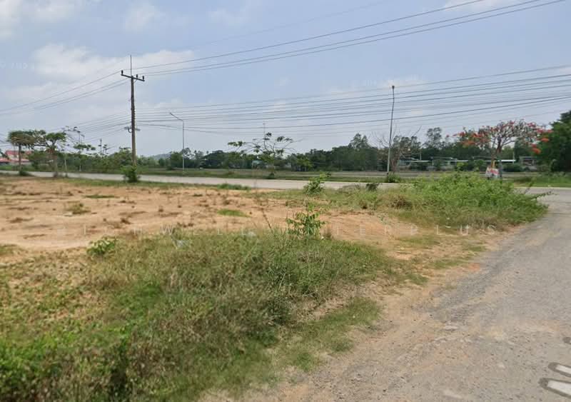 ขายที่ดินบ้านเพ 27 ไร่ ถมแล้วติดถนน2ด้าน ในไร่ซอย13 ใกล้หาดเพและอุทยานเขาแหลมหญ้า4กม., ระยอง, เพ, เมืองระยอง, ระยอง, 44,264 ตร.ม., ที่ดิน ขาย, โดย RICHWELL INTERPLUS, 500320356 - DDproperty.com