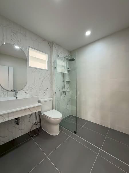 หมู่บ้านเมืองเพชรวิลเลจ, Bangkok, สุขุมวิท 77, Suan Luang, Bangkok, 3 Bedrooms, 125 sqm, Townhouse For Sale, by HOME Real Estate Service, 500320373 - DDproperty.com