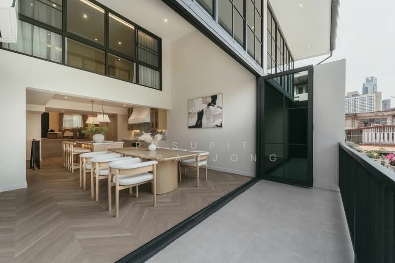 5-BR Townhouse, Bangkok, Phra Kanong Nua, Watthana, Bangkok, 5 Bedrooms, 350 sqm, Townhouse For Rent, by Pasupit Ditbanjong, 500320446 - DDproperty.com