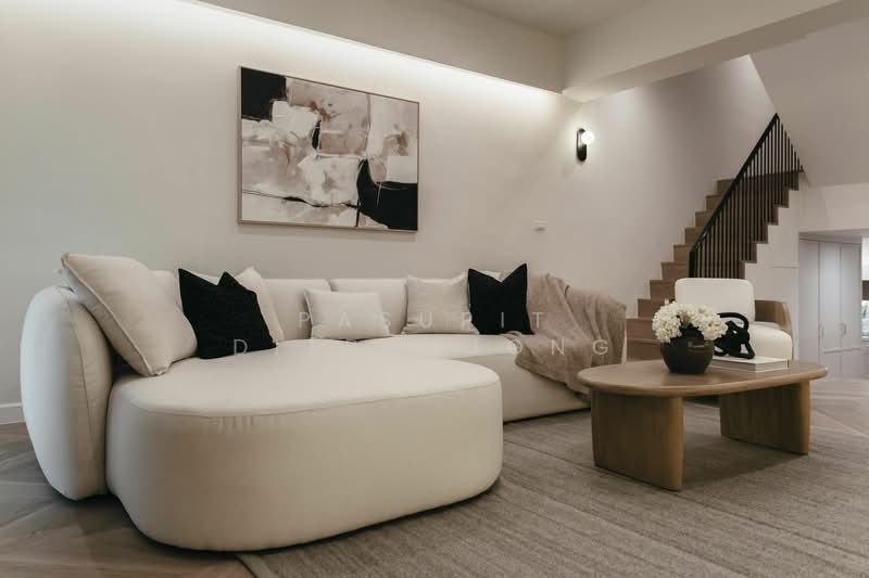 5-BR Townhouse, Bangkok, Phra Kanong Nua, Watthana, Bangkok, 5 Bedrooms, 350 sqm, Townhouse For Rent, by Pasupit Ditbanjong, 500320446 - DDproperty.com