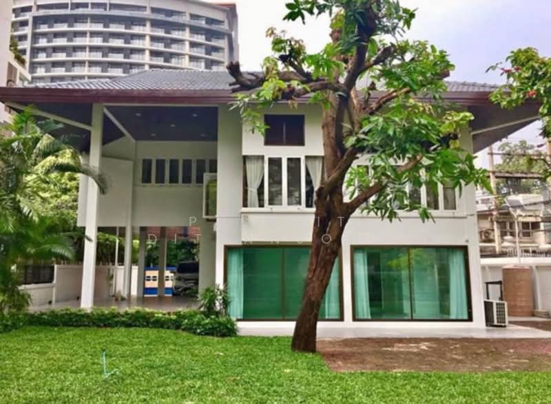 2-BR House, Bangkok, Lumphini, Pathum Wan, Bangkok, 2 Bedrooms, 233 sqm, Single Detached House For Rent, by Pasupit Ditbanjong, 500320450 - DDproperty.com