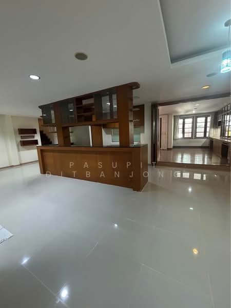 บ้าน 6-ห้องนอน, กรุงเทพ, บางจาก, พระโขนง, กรุงเทพ, 888 ตร.ม., บ้านเดี่ยว ขาย, โดย Pasupit Ditbanjong, 500320467 - DDproperty.com