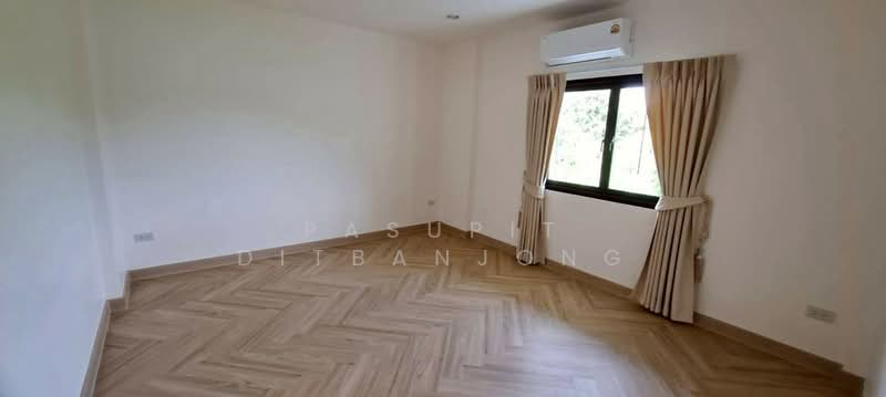 4-BR House, Bangkok, Khlong Tan Nua, Watthana, Bangkok, 4 Bedrooms, 300 sqm, Single Detached House For Rent, by Pasupit Ditbanjong, 500320470 - DDproperty.com