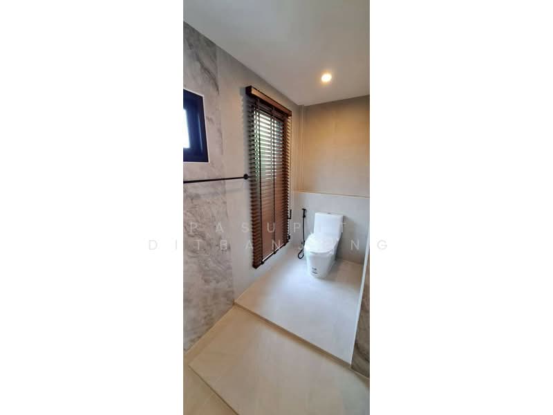 4-BR House, Bangkok, Khlong Tan Nua, Watthana, Bangkok, 4 Bedrooms, 300 sqm, Single Detached House For Rent, by Pasupit Ditbanjong, 500320470 - DDproperty.com
