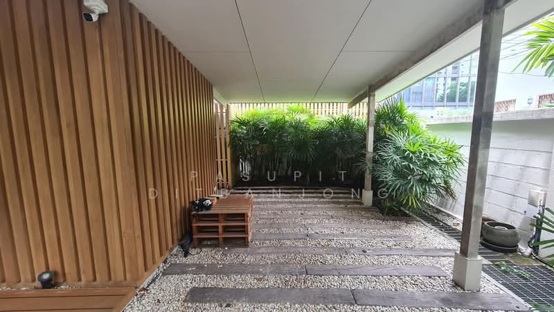 2-BR House, Bangkok, Khlong Tan Nua, Watthana, Bangkok, 2 Bedrooms, 141 sqm, Single Detached House For Rent, by Pasupit Ditbanjong, 500320489 - DDproperty.com