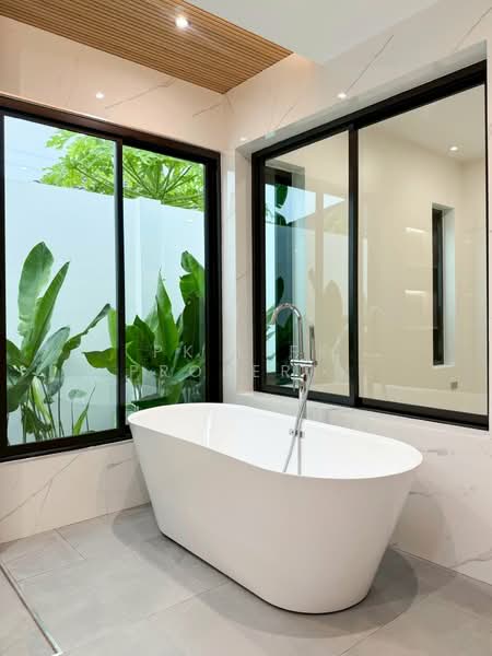13S0063 Pool villa for sale 13,900,000 baht 4 bedroom 5 bathroom at paklok, ภูเก็ต, ป่าคลอก, ถลาง, ภูเก็ต, 312 ตร.ม., วิลล่า ขาย, โดย PK LIFE Property, 500320540 - DDproperty.com