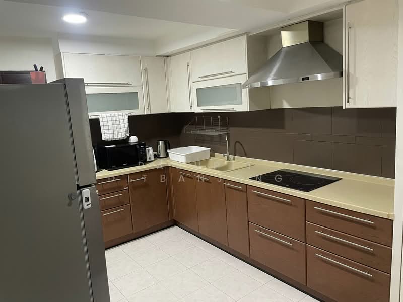 Waterford Park Rama 4, Bangkok, 77 Phum Chit Alley, Phra Kanong, Khlong Toei, Bangkok, 4 Bedrooms, 150 sqm, Condo For Rent, by Pasupit Ditbanjong, 500320561 - DDproperty.com