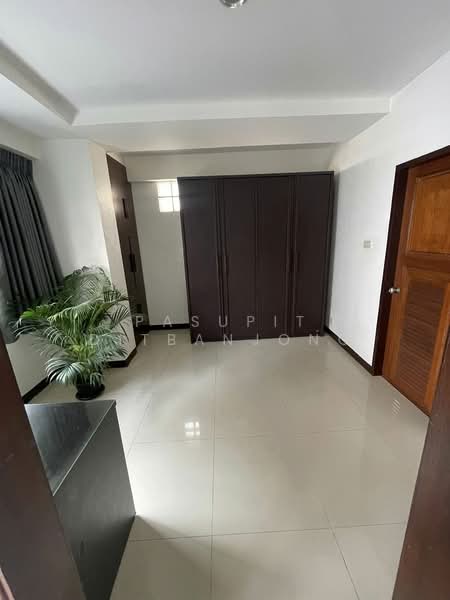 Waterford Park Rama 4, Bangkok, 77 Phum Chit Alley, Phra Kanong, Khlong Toei, Bangkok, 4 Bedrooms, 150 sqm, Condo For Rent, by Pasupit Ditbanjong, 500320561 - DDproperty.com