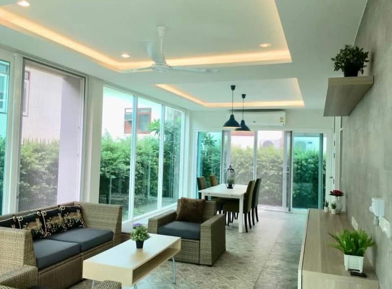 4-BR House, Bangkok, Samsen Nok, Huai Khwang, Bangkok, 4 Bedrooms, 300 sqm, Single Detached House For Sale, by Pasupit Ditbanjong, 500320608 - DDproperty.com