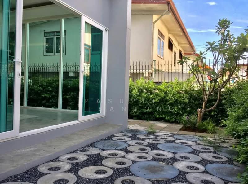 บ้าน 4-ห้องนอน, กรุงเทพ, สามเสนนอก, ห้วยขวาง, กรุงเทพ, 300 ตร.ม., บ้านเดี่ยว ขาย, โดย Pasupit Ditbanjong, 500320608 - DDproperty.com