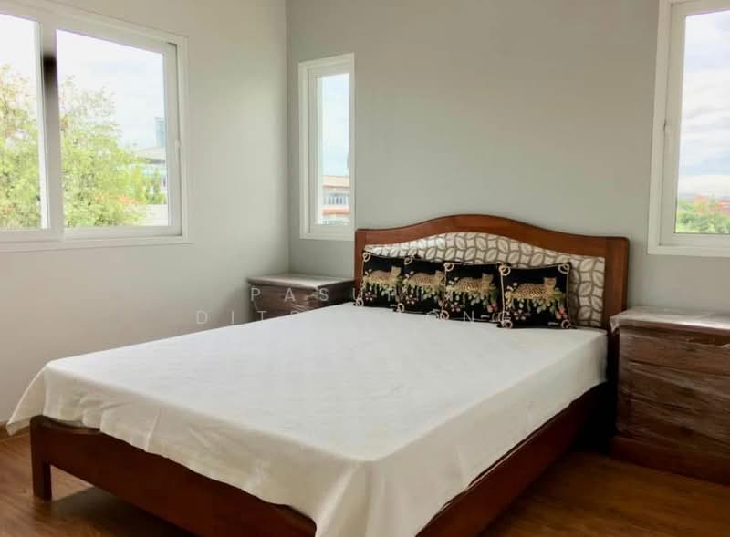 บ้าน 4-ห้องนอน, กรุงเทพ, สามเสนนอก, ห้วยขวาง, กรุงเทพ, 300 ตร.ม., บ้านเดี่ยว ขาย, โดย Pasupit Ditbanjong, 500320608 - DDproperty.com