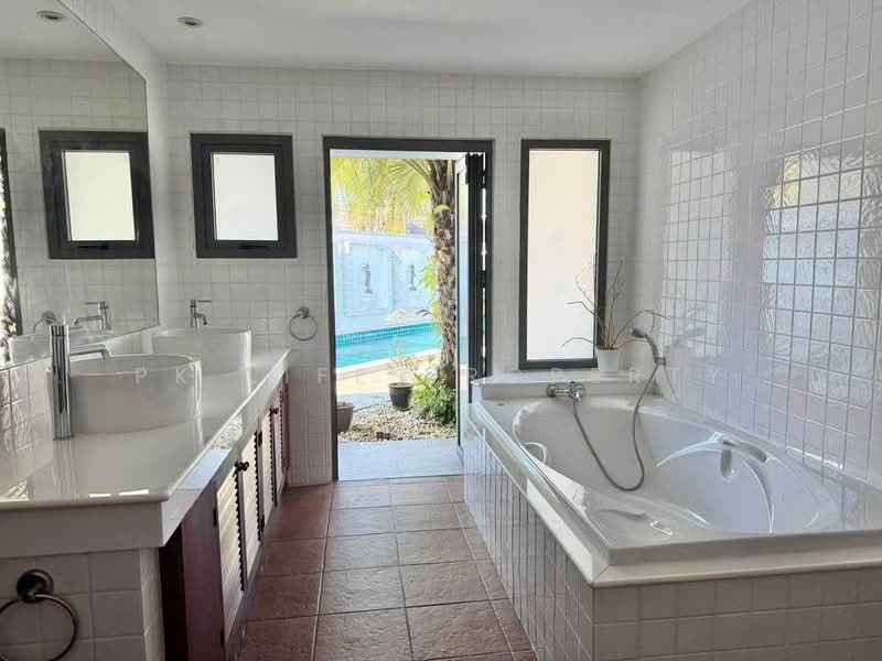 5S0301 Pool villa for sale 16,500,000 baht 4 bedroom 5 bathroom at kathu have fully furnished, ภูเก็ต, กะทู้, ภูเก็ต, 300 ตร.ม., วิลล่า ขาย, โดย PK LIFE Property, 500320610 - DDproperty.com