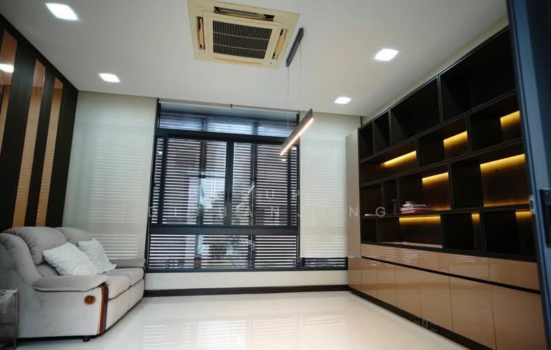 Parc Priva, Bangkok, Thiam Ruammit Road, Huai Khwang, Bangkok, 4 Bedrooms, 256 sqm, Single Detached House For Rent, by Pasupit Ditbanjong, 500320612 - DDproperty.com