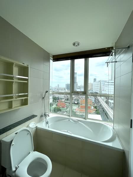 The Light House Sathorn–Chareonnakorn, Bangkok, Chareonnakorn Road, Khlong Ton Sai, Khlong San, Bangkok, 2 Bedrooms, 70 sqm, Condo For Sale, by Thanatcha Thanapaisan, 500320619 - DDproperty.com
