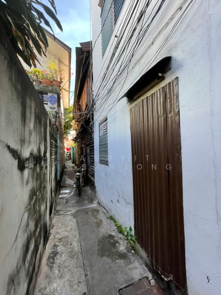 4-BR Semi-detached House, Bangkok, Thung Wat Don, Sathon, Bangkok, 4 Bedrooms, 824 sqm, Semi-Detached House (Twin House) For Sale, by Pasupit Ditbanjong, 500320622 - DDproperty.com