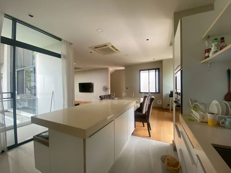 Parc Priva, Bangkok, Thiam Ruammit Road, Huai Khwang, Bangkok, 4 Bedrooms, 296 sqm, Single Detached House For Sale, by Pasupit Ditbanjong, 500320629 - DDproperty.com