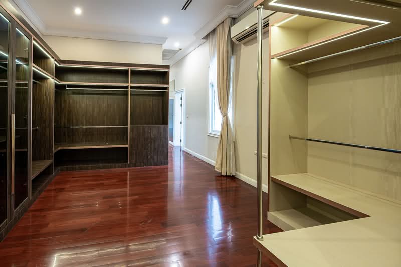 The Royal Residence, Bangkok, Prasert - Manukitch Road, Chorake Bua, Lat Phrao, Bangkok, 4 Bedrooms, 711 sqm, Single Detached House For Sale, by โรส, 500320634 - DDproperty.com