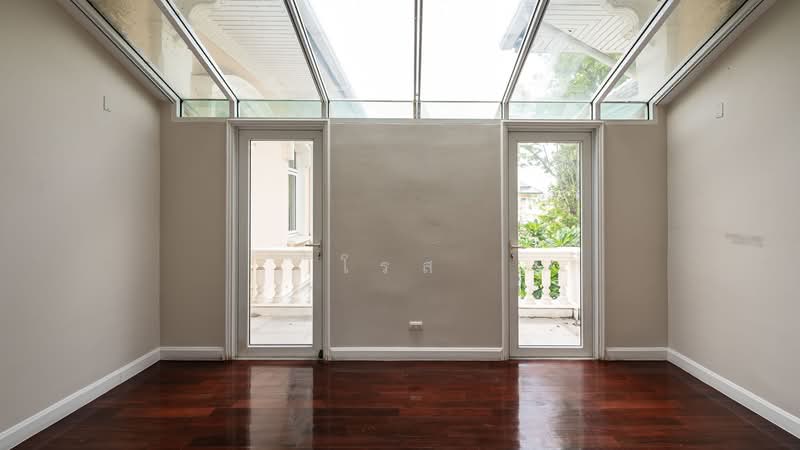 The Royal Residence, Bangkok, Prasert - Manukitch Road, Chorake Bua, Lat Phrao, Bangkok, 4 Bedrooms, 711 sqm, Single Detached House For Sale, by โรส, 500320634 - DDproperty.com