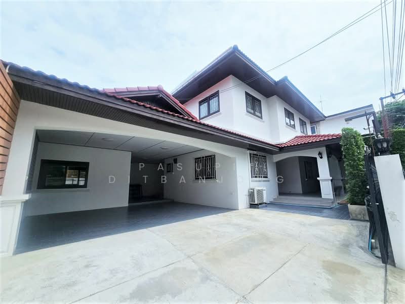 4-BR Semi-detached House, Bangkok, Samsen Nai, Phaya Thai, Bangkok, 4 Bedrooms, 310 sqm, Semi-Detached House (Twin House) For Sale, by Pasupit Ditbanjong, 500320643 - DDproperty.com