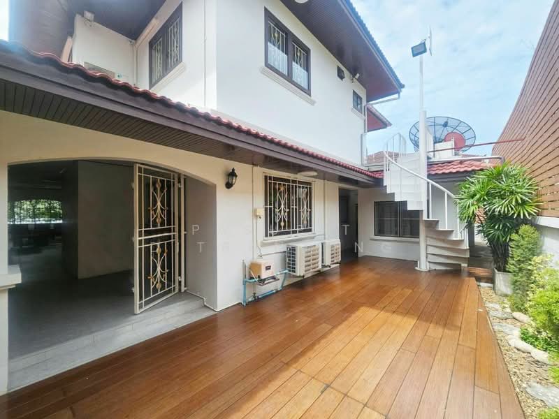 4-BR Semi-detached House, Bangkok, Samsen Nai, Phaya Thai, Bangkok, 4 Bedrooms, 310 sqm, Semi-Detached House (Twin House) For Sale, by Pasupit Ditbanjong, 500320643 - DDproperty.com