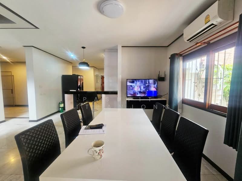 4-BR Semi-detached House, Bangkok, Samsen Nai, Phaya Thai, Bangkok, 4 Bedrooms, 310 sqm, Semi-Detached House (Twin House) For Sale, by Pasupit Ditbanjong, 500320643 - DDproperty.com