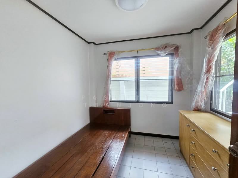บ้านแฝด 4-ห้องนอน, กรุงเทพ, สามเสนใน, พญาไท, กรุงเทพ, 310 ตร.ม., บ้านแฝด ขาย, โดย Pasupit Ditbanjong, 500320643 - DDproperty.com
