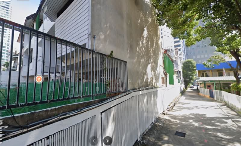 3-BR Townhouse, Bangkok, Khlong Tan Nua, Watthana, Bangkok, 3 Bedrooms, 204 sqm, Townhouse For Sale, by Pasupit Ditbanjong, 500320651 - DDproperty.com