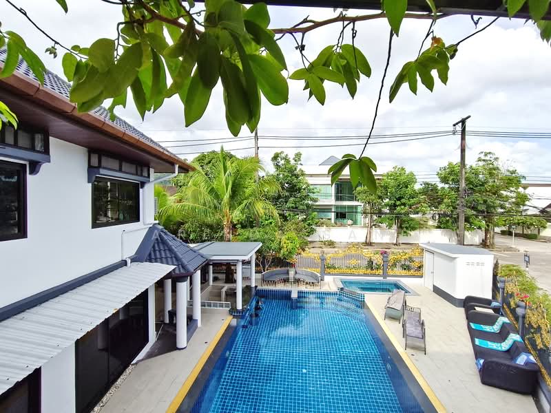 พูลวิลลา 5 ห้องนอนใกล้สนามกอล์ฟ สำหรับขาย, ภูเก็ต, กะทู้, ภูเก็ต, 800 ตร.ม., บ้านเดี่ยว ขาย, โดย Parinda Sane, 500320652 - DDproperty.com