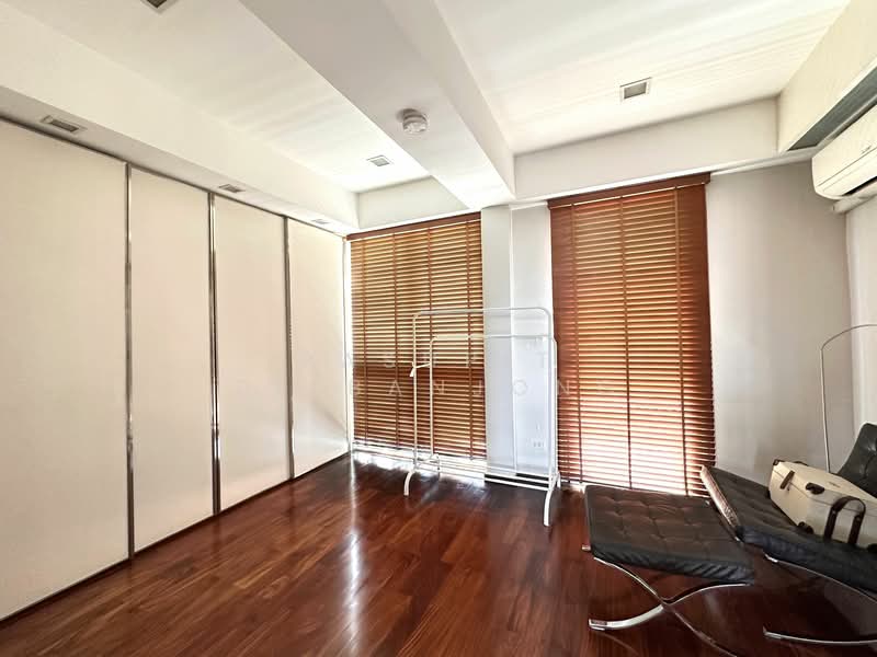 The Lofts Sathorn, Bangkok, 76 Soi Meksawat, Chong Nonsi, Yan Nawa, Bangkok, 3 Bedrooms, 390 sqm, Townhouse For Rent, by Pasupit Ditbanjong, 500320660 - DDproperty.com