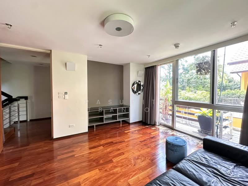 The Lofts Sathorn, Bangkok, 76 Soi Meksawat, Chong Nonsi, Yan Nawa, Bangkok, 3 Bedrooms, 390 sqm, Townhouse For Rent, by Pasupit Ditbanjong, 500320660 - DDproperty.com
