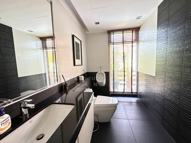 The Lofts Sathorn, Bangkok, 76 Soi Meksawat, Chong Nonsi, Yan Nawa, Bangkok, 3 Bedrooms, 390 sqm, Townhouse For Rent, by Pasupit Ditbanjong, 500320660 - DDproperty.com