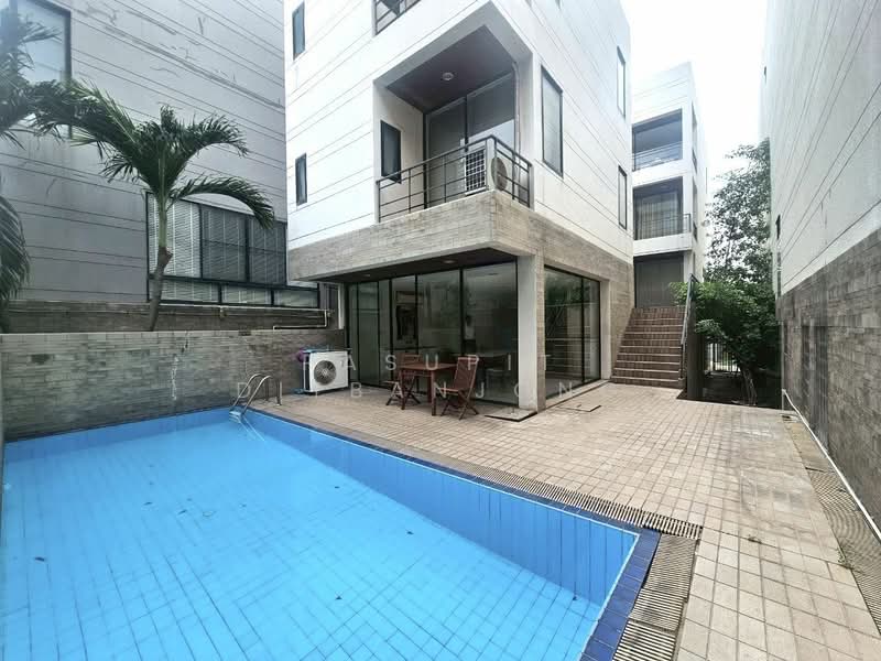 4-BR Townhouse, Bangkok, Samsen Nai, Phaya Thai, Bangkok, 4 Bedrooms, 695 sqm, Townhouse For Sale, by Pasupit Ditbanjong, 500320666 - DDproperty.com