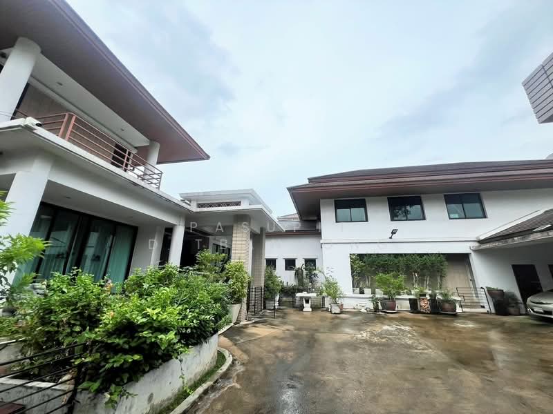 6-BR House, Bangkok, Phra Kanong Nua, Watthana, Bangkok, 6 Bedrooms, 750 sqm, Single Detached House For Sale, by Pasupit Ditbanjong, 500320686 - DDproperty.com