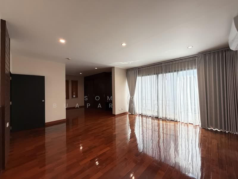 Baan Sasida, Bangkok, 19/1 Sukhumvit, Khong Tan, Khlong Toei, Bangkok, 3 Bedrooms, 200 sqm, Condo For Rent, by Sompob Buaparungsri, 500320801 - DDproperty.com