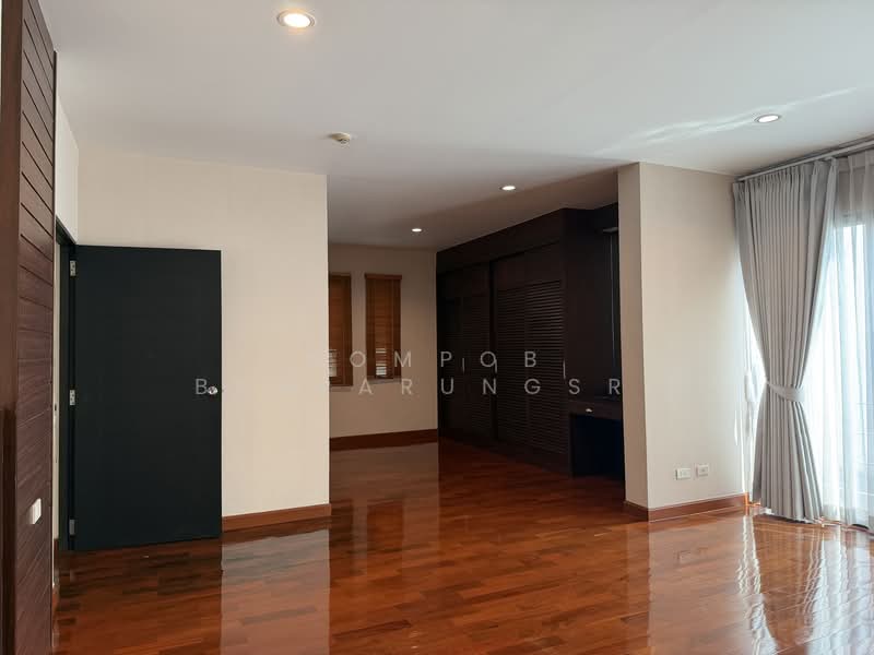 Baan Sasida, Bangkok, 19/1 Sukhumvit, Khong Tan, Khlong Toei, Bangkok, 3 Bedrooms, 200 sqm, Condo For Rent, by Sompob Buaparungsri, 500320801 - DDproperty.com