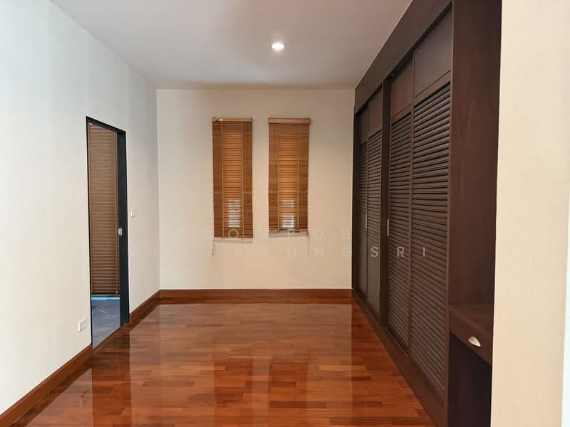 Baan Sasida, Bangkok, 19/1 Sukhumvit, Khong Tan, Khlong Toei, Bangkok, 3 Bedrooms, 200 sqm, Condo For Rent, by Sompob Buaparungsri, 500320801 - DDproperty.com