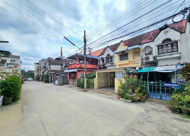Kedsri 2 : เกศรี 2, กรุงเทพ, สะพานสูง, กรุงเทพ, 70 ตร.ม., ทาวน์เฮ้าส์ ขาย, โดย สรภพ ยอดไชย (สีฝุ่น), 500320817 - DDproperty.com