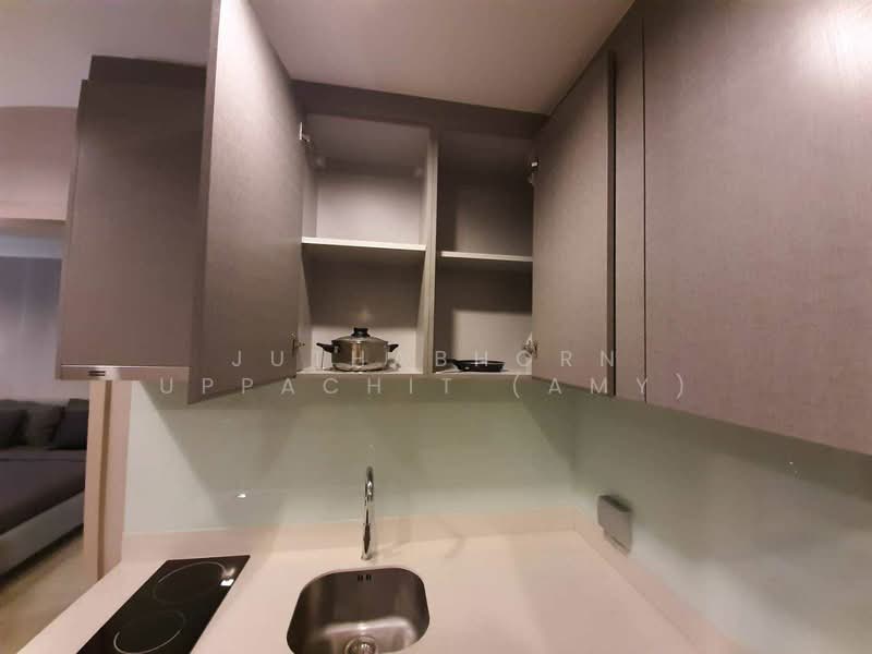 Rhythm Sukhumvit 36-38, Bangkok, 55 Soi Sukhumvit 36, Sukhumvit Road, Phra Kanong, Khlong Toei, Bangkok, 2 Bedrooms, 55 sqm, Condo For Rent, by Juthabhorn Uppachit (Amy), 500320872 - DDproperty.com