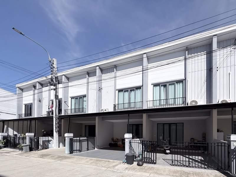 Cher-bangkhunnon, Bangkok, Soi Bangkhunnon 29, Bang Khun Non, Bangkok Noi, Bangkok, 3 Bedrooms, 127 sqm, Townhouse For Sale, by Connex Property, 500320911 - DDproperty.com