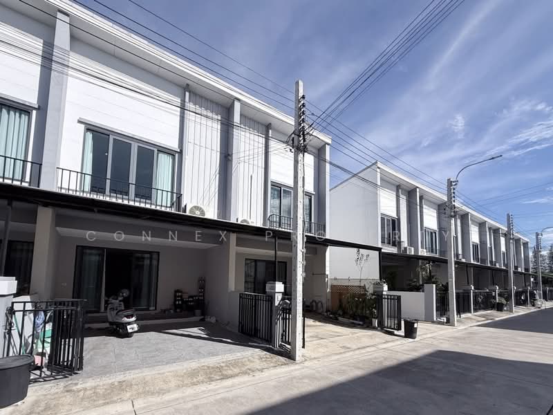 Cher-bangkhunnon, Bangkok, Soi Bangkhunnon 29, Bang Khun Non, Bangkok Noi, Bangkok, 3 Bedrooms, 127 sqm, Townhouse For Sale, by Connex Property, 500320911 - DDproperty.com