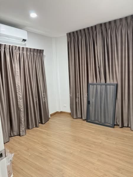 Centro Bangna-Kingkaew, Samut Prakan, Rachathewa, Bang Plee, Samut Prakan, 4 Bedrooms, 190 sqm, Single Detached House For Sale, by Connex Property, 500320915 - DDproperty.com