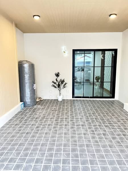 Baan yu charoen 1 : บ้านอยู่เจริญ 1, ปทุมธานี, บึงยี่โถ, ธัญบุรี, ปทุมธานี, 109 ตร.ม., ทาวน์เฮ้าส์ ขาย, โดย Connex Property, 500320950 - DDproperty.com