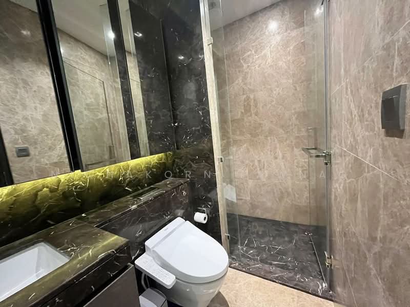 28 Chidlom, Bangkok, 28 Chit Lom Alley, Lumphini, Pathum Wan, Bangkok, 1 Bedroom, 52 sqm, Condo For Rent, by Nichakorn Tawnao, 500320960 - DDproperty.com
