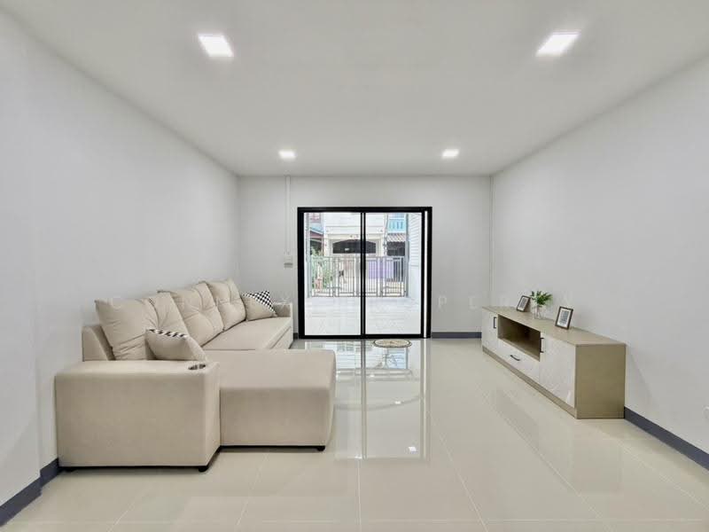 Baan Pichada Baan Kluay-Sai Noi, Nonthaburi, Phimonrat, Bang Bua Thong, Nonthaburi, 2 Bedrooms, 110 sqm, Townhouse For Sale, by Connex Property, 500320983 - DDproperty.com