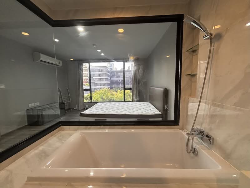 IDEO Mobi Sukhumvit 40, Bangkok, Soi Sukhumvit 40, Phra Kanong, Khlong Toei, Bangkok, 1 Bedroom, 47 sqm, Condo For Rent, by Jarunat K, 500320985 - DDproperty.com