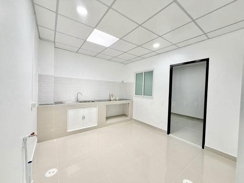 Kristsada Nakorn 10, Nonthaburi, Rattanathibet Road, Bang Rak Pattana, Bang Bua Thong, Nonthaburi, 3 Bedrooms, 140 sqm, Townhouse For Sale, by Connex Property, 500320989 - DDproperty.com